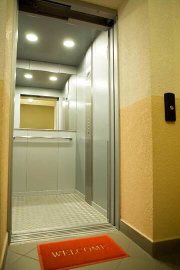 Фото номера Апартаменты с 2 спальнями Апартаменты VIP Apartments in the Centre г. Мукачево 29