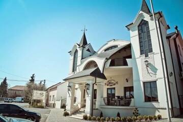 Фото Отель Hotel and Restaurant Velure г. Мукачево 5