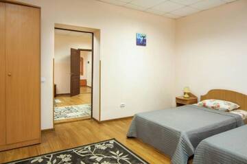 Фото номера Апартаменты с 2 спальнями Апартаменты Apartments Domovik on Valenberga 3 г. Мукачево 40