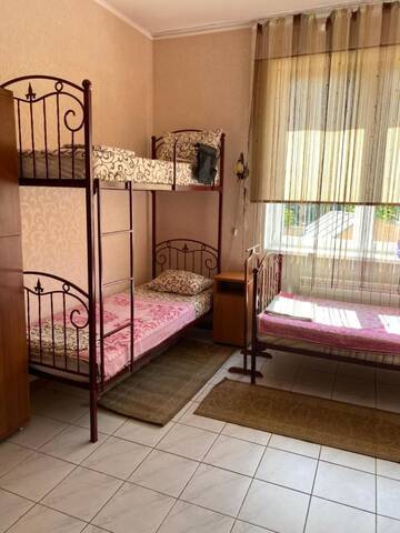 Фото номера Общий шестиместный номер для мужчин и женщин Хостелы Centre Hostel г. Мукачево 10