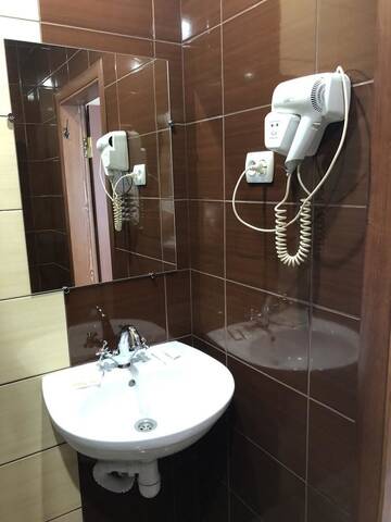 Фото номера Стандартный двухместный номер с 2 отдельными кроватями Отель Kontinent Hotel г. Мукачево 9