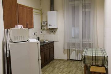 Фото номера Четырехместный номер Апартаменты Apartments Domovik ,Kirilla i Mefodiya, 5 г. Мукачево 6
