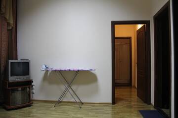 Фото номера Двухместный номер с 1 кроватью Апартаменты Apartments Domovik ,Kirilla i Mefodiya, 5 г. Мукачево 4