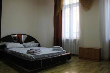 Фото номера Двухместный номер с 1 кроватью Апартаменты Apartments Domovik ,Kirilla i Mefodiya, 5 г. Мукачево 17