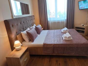 Фото номера Трехместный номер с балконом Апартаменты Elite Lux Apartment with balcony г. Мукачево 12