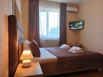 Фото номера Трехместный номер с балконом Апартаменты Elite Lux Apartment with balcony г. Мукачево 7