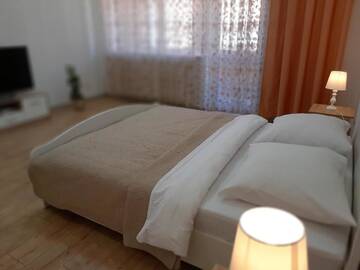 Фото номера Апартаменты с 1 спальней Апартаменты Lux Apartment in the City Center г. Мукачево 79